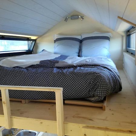 Отель Tiny House Sur La Presqu'Ile Sauvage Lanmodez Экстерьер фото